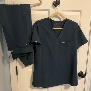 Figs Caribbean Blue Scrub Set-Size Medium